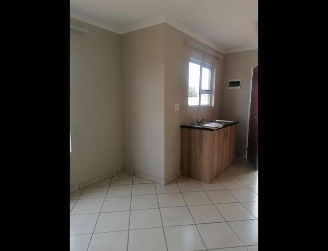 2 BEDROOM HOUSE FOR SALE IN WINDMILL PARK